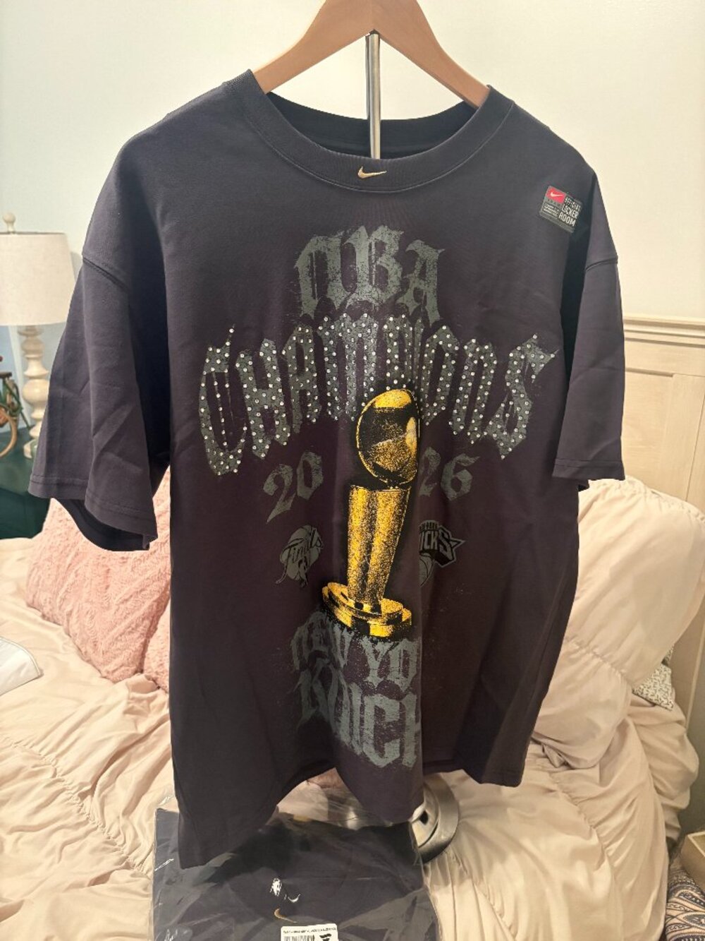 KNICKS CHAMPION SHIRT